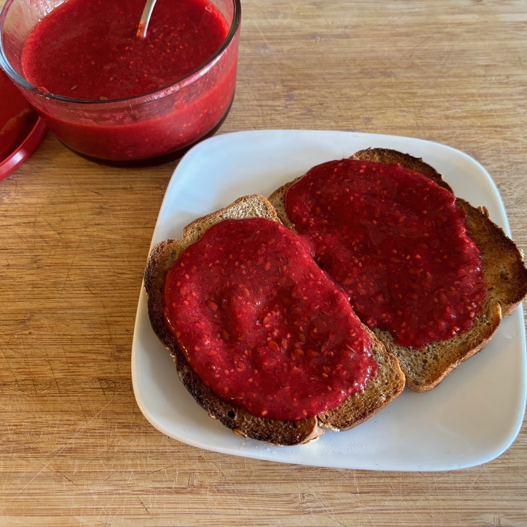 Featured Post Image - Confiture Framboise avec de Graines de Lin